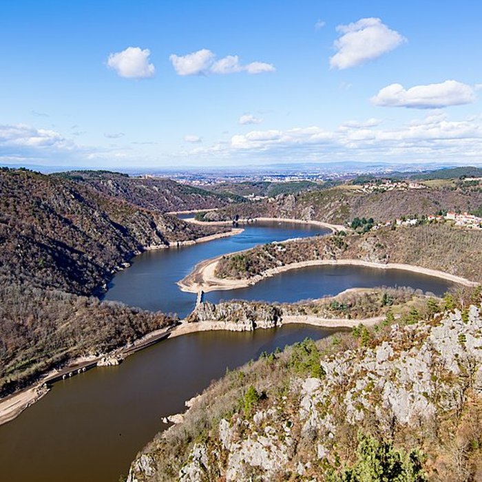 Photo de Château du lac de Grangent