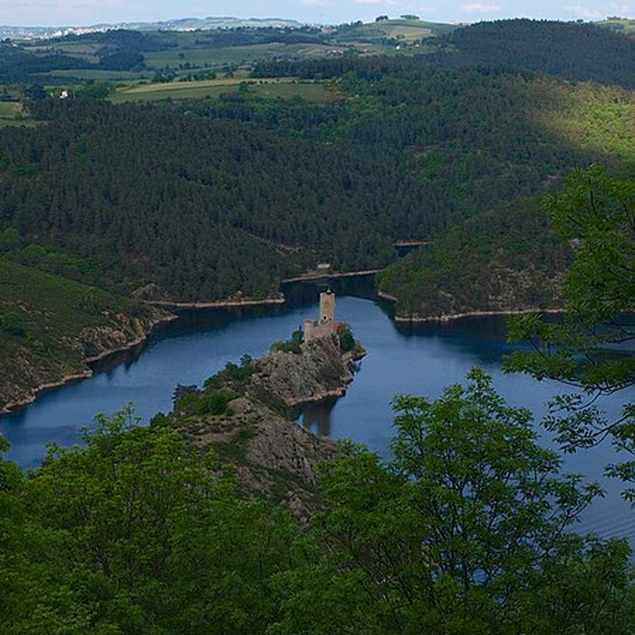Photo de Château du lac de Grangent