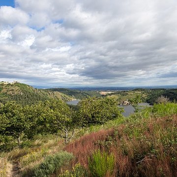 Château du lac de Grangent