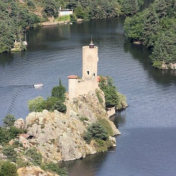 Château du lac de Grangent