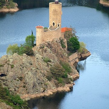 Château du lac de Grangent