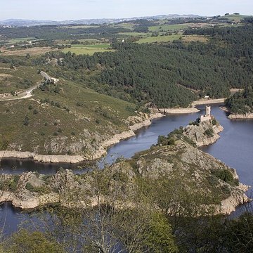 Château du lac de Grangent