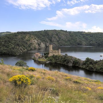 Château du lac de Grangent