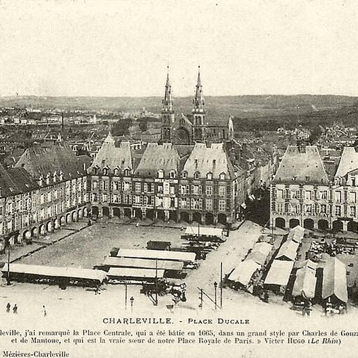 Photo de Place Ducale