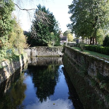Château du Mesnil-Saint-Denis