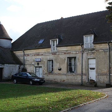 Château du Mesnil-Saint-Denis