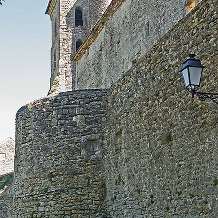 Photo de Ancien prieuré et remparts