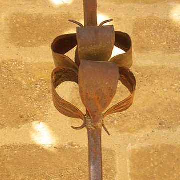 Croix en fer forgé