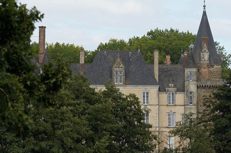 Photo de Château du Plessis à Argentré-du-Plessis