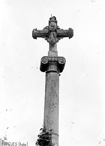 Photo de Autel et croix