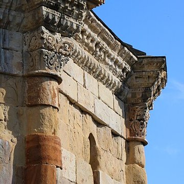 Restes de lancienne cathédrale Notre-Dame