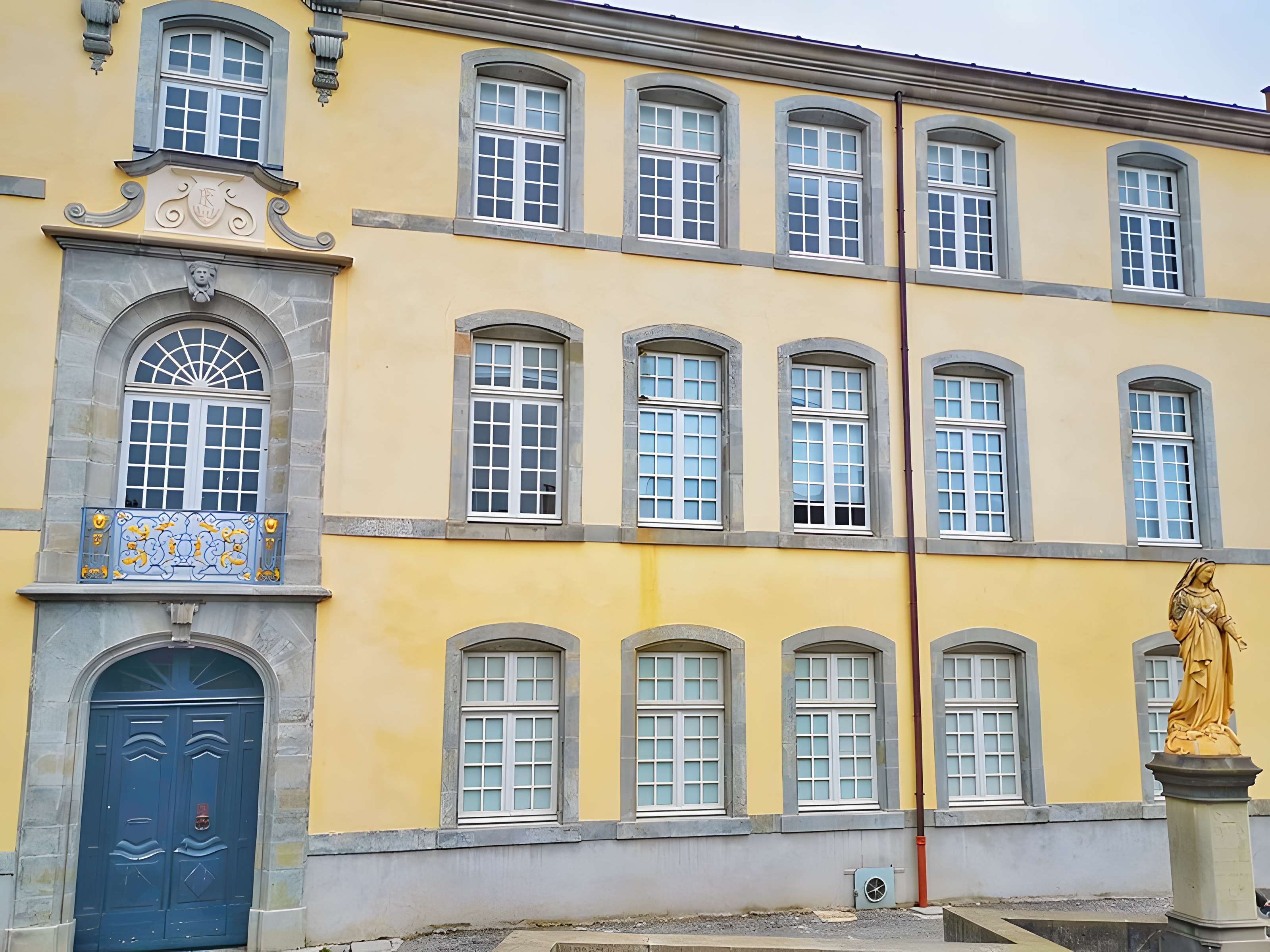 Ancienne manufacture royale de draps