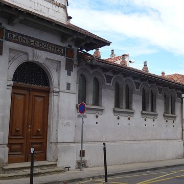 Anciens bains-douches