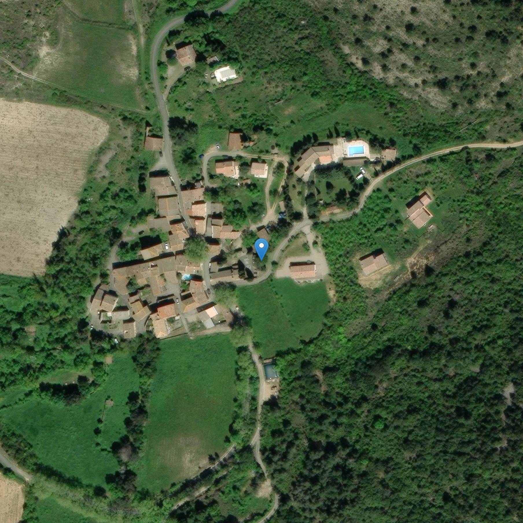 Photo de Friedhofskreuz und Altar