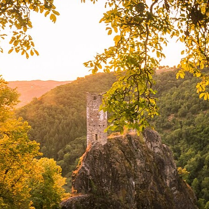 Photo de Château Inférieur de Peyrusse-le-Roc
