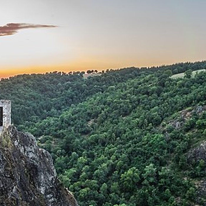 Photo de Château Inférieur de Peyrusse-le-Roc