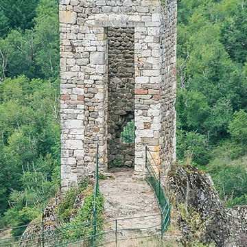 Château Inférieur de Peyrusse-le-Roc