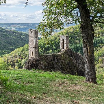 Château Inférieur de Peyrusse-le-Roc