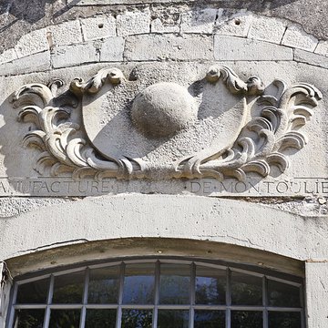 Ancienne manufacture royale