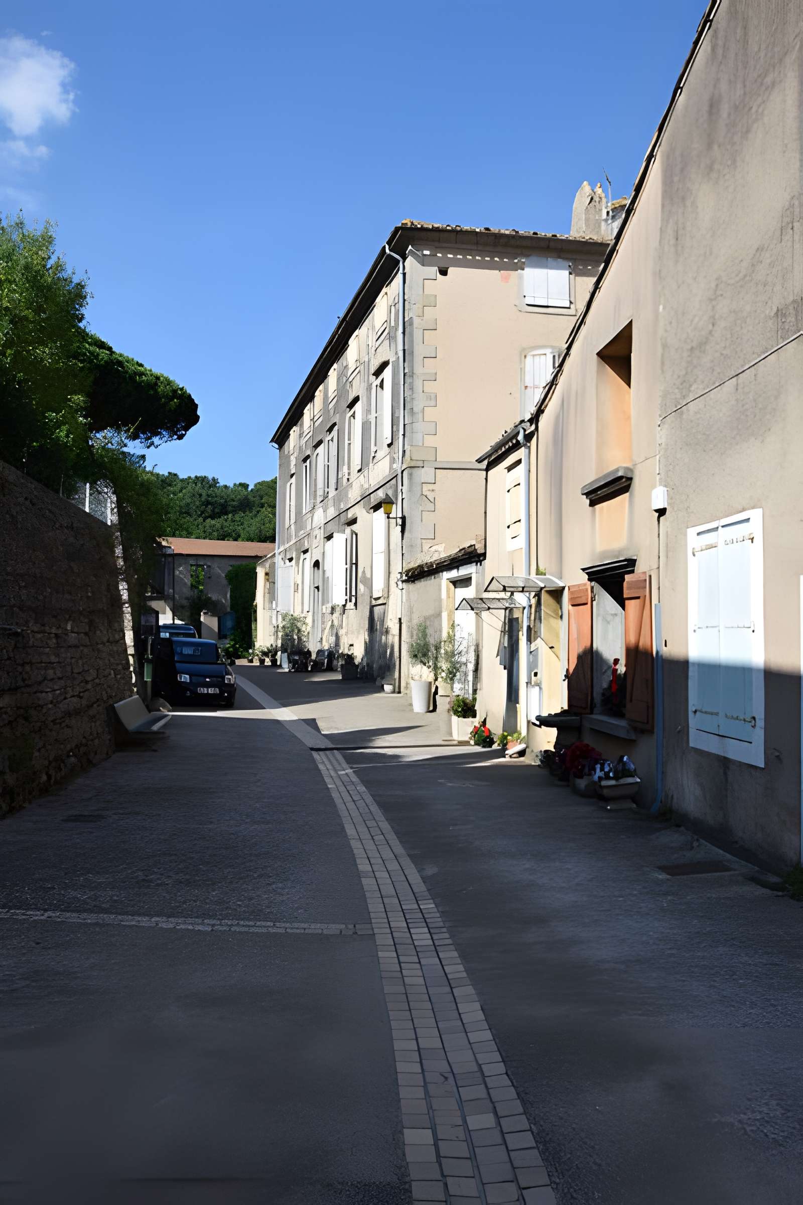 Ancienne manufacture royale