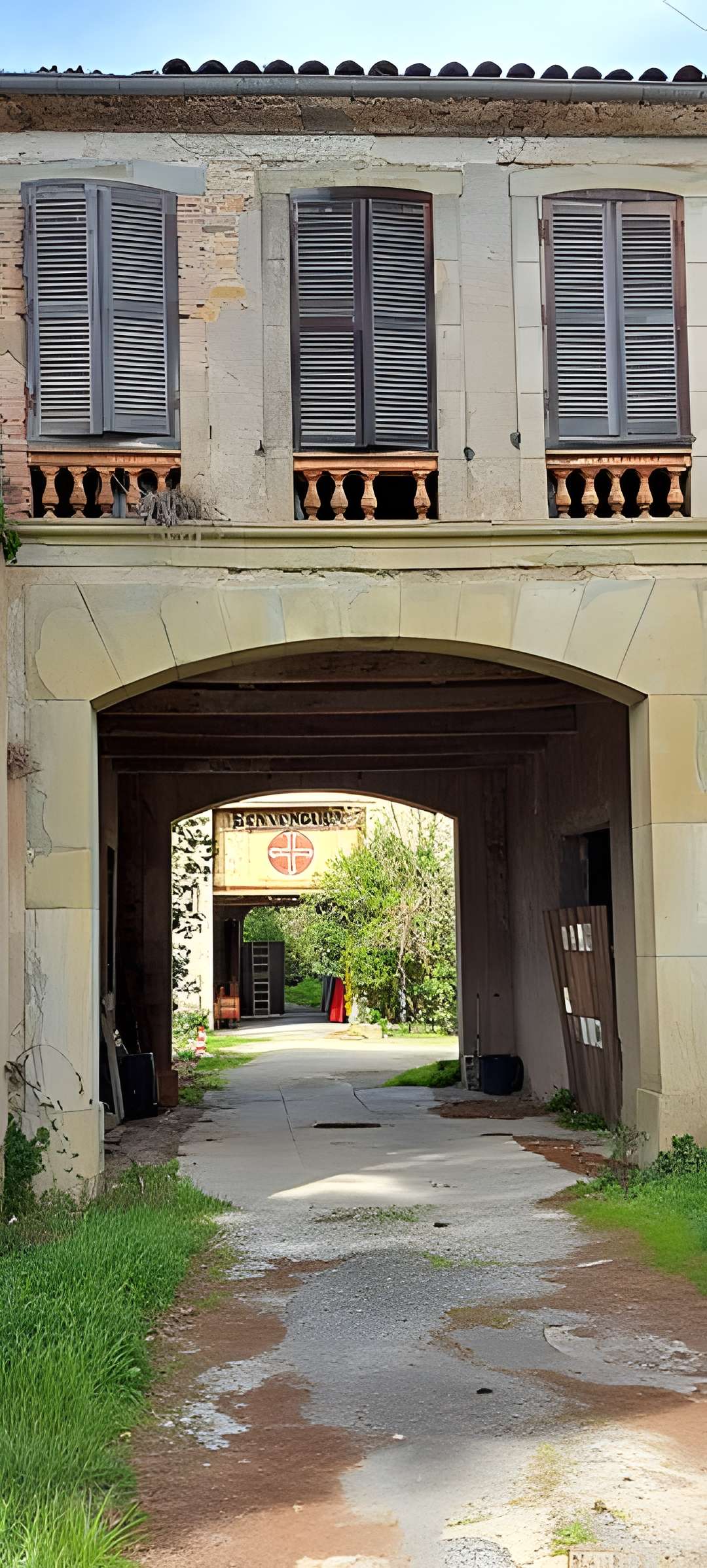 Ancienne manufacture royale