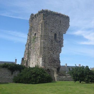Château médiéval de Regnéville sur Mer