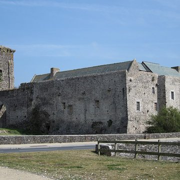 Château médiéval de Regnéville sur Mer