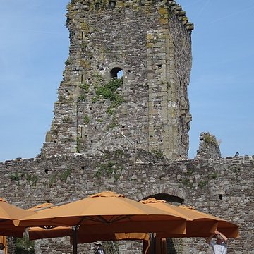 Château médiéval de Regnéville sur Mer