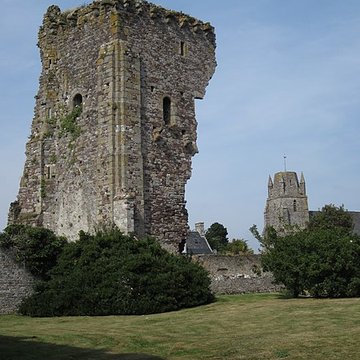 Château médiéval de Regnéville sur Mer