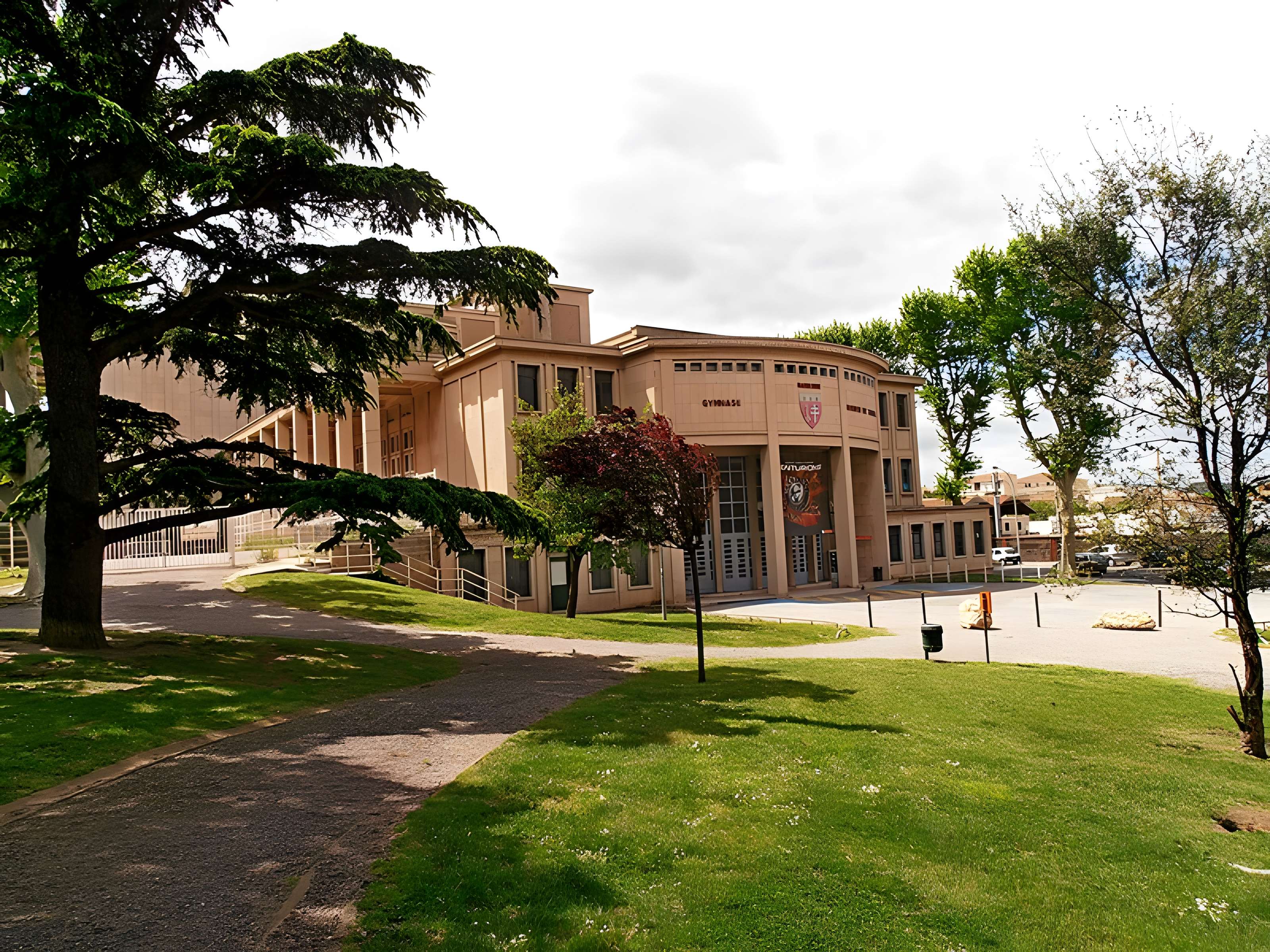Palais des Sports, des Arts et du Travail