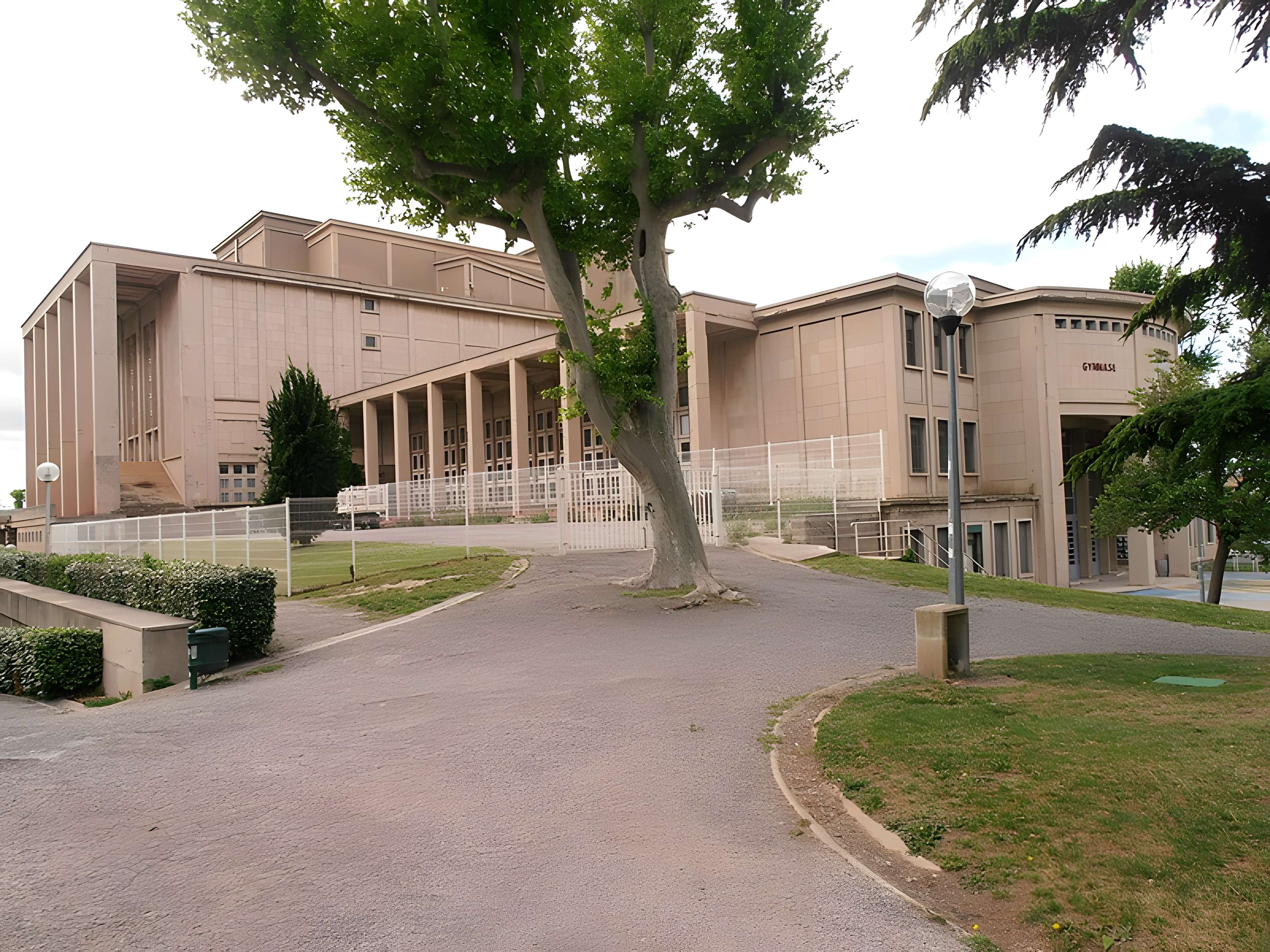 Palais des Sports, des Arts et du Travail