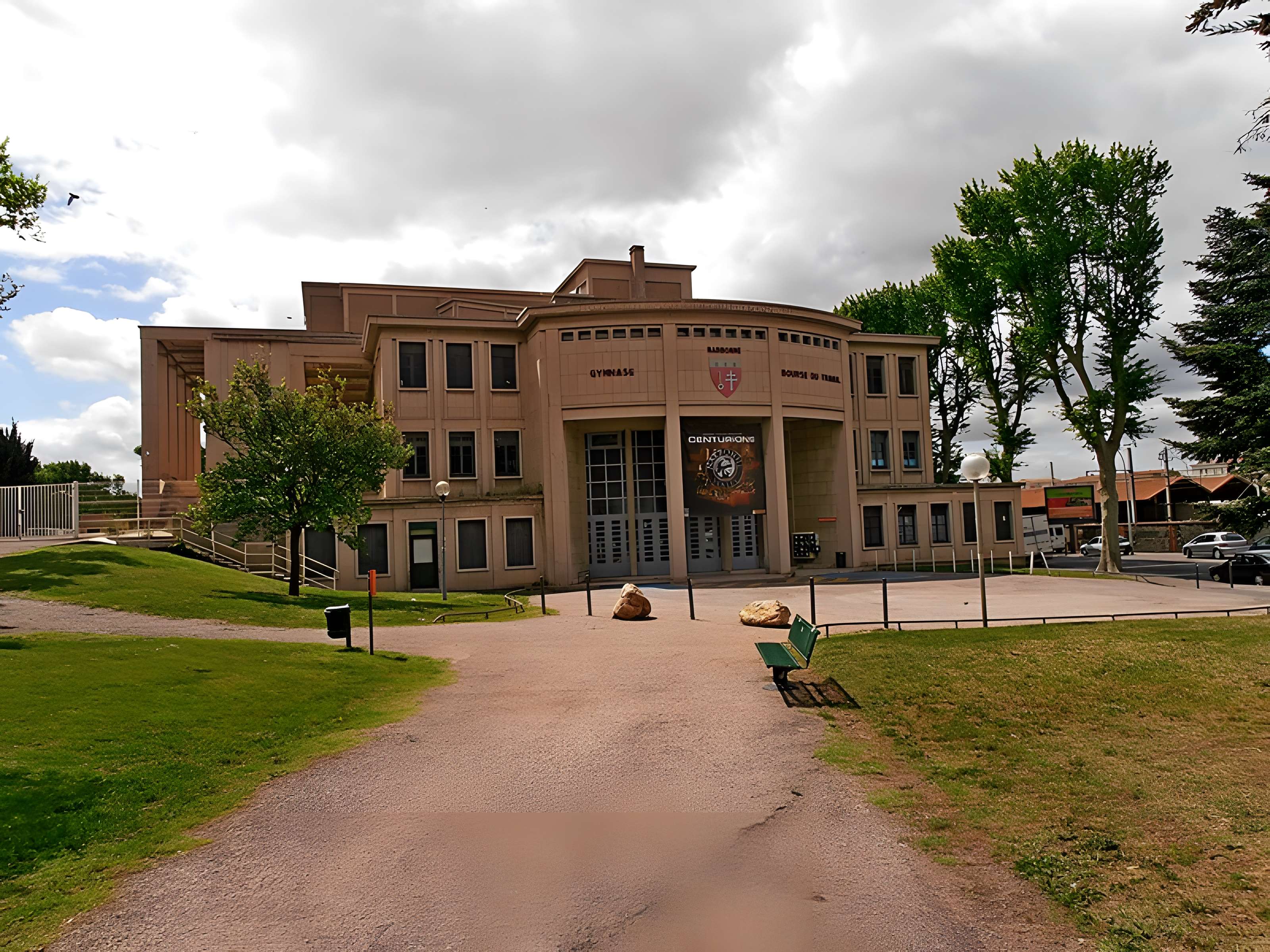 Palais des Sports, des Arts et du Travail