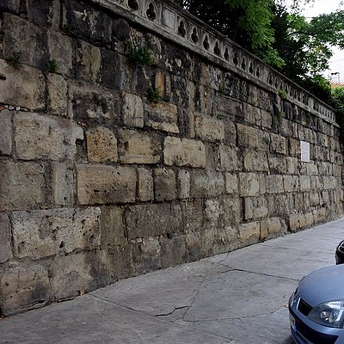 Photo de Vestiges des anciens remparts