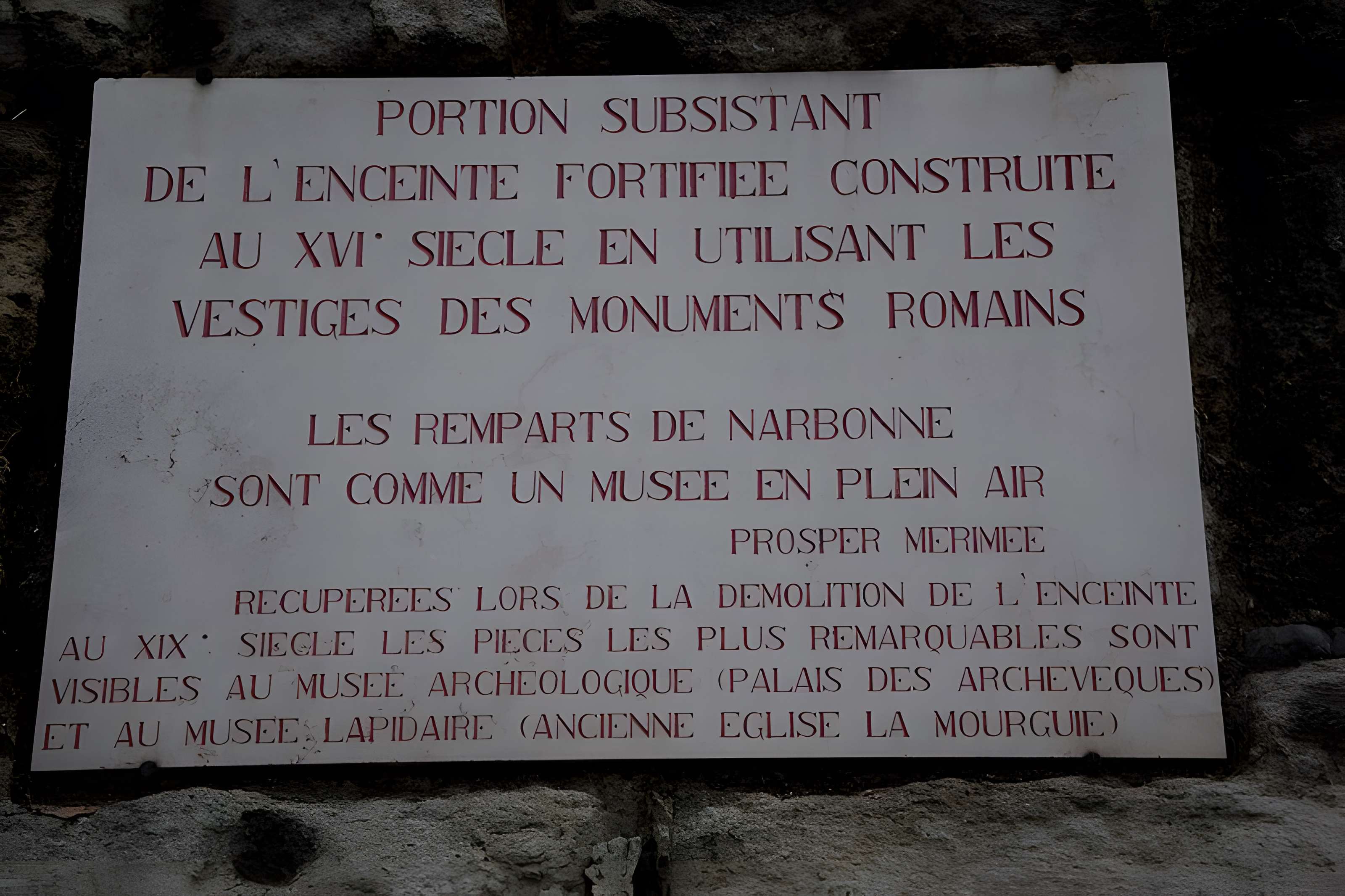 Vestiges des anciens remparts