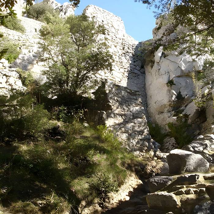 Photo de Ruinen der Burg