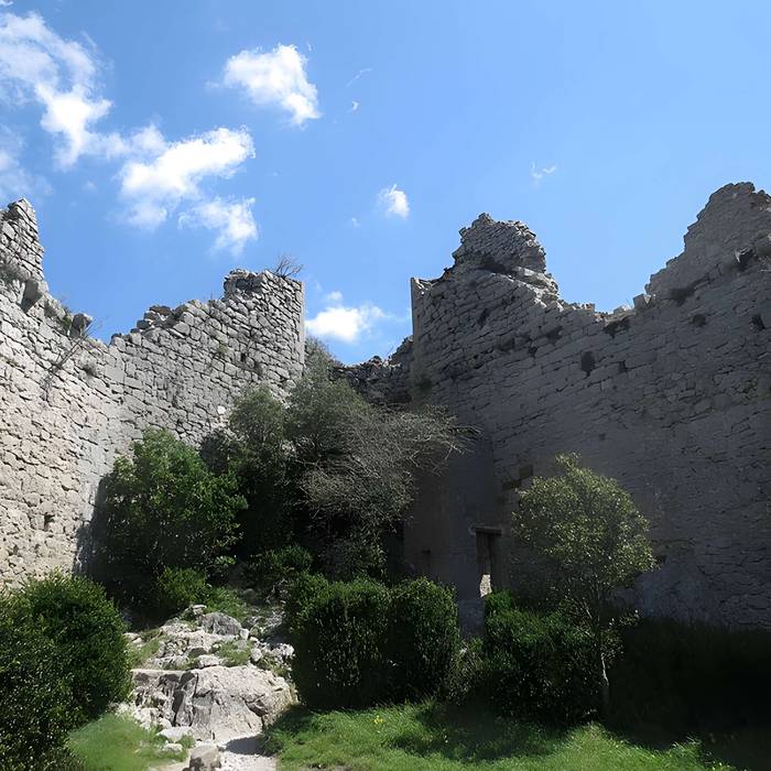 Photo de Ruinen der Burg