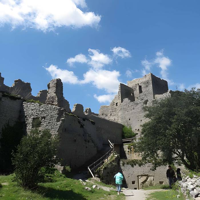Photo de Ruinen der Burg