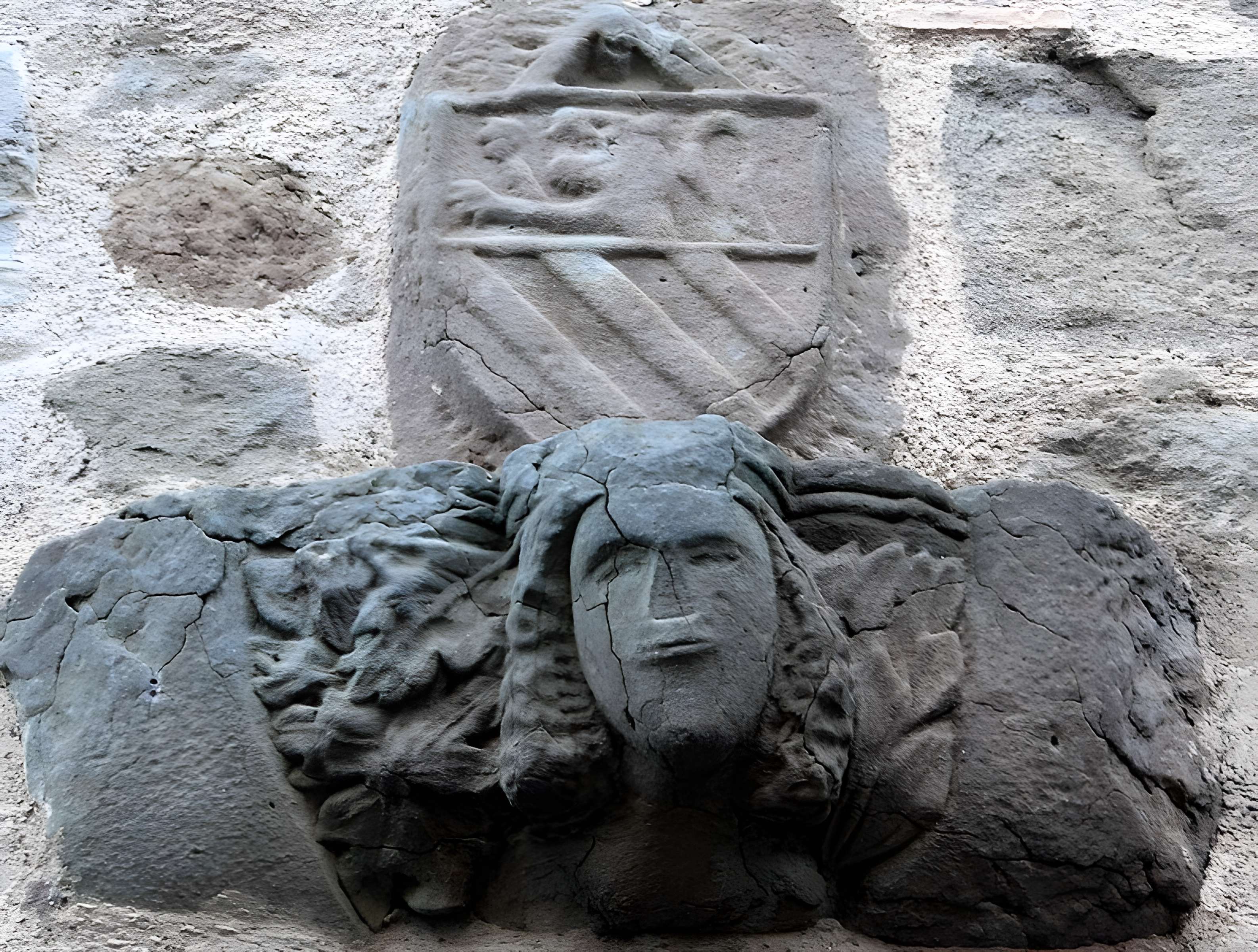 Ancienne chapelle seigneuriale sur le Plô