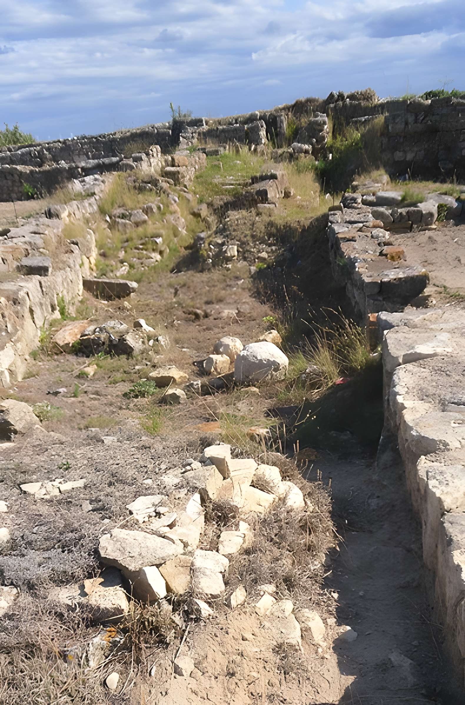 Vestiges de l'oppidum de Pech de Maho