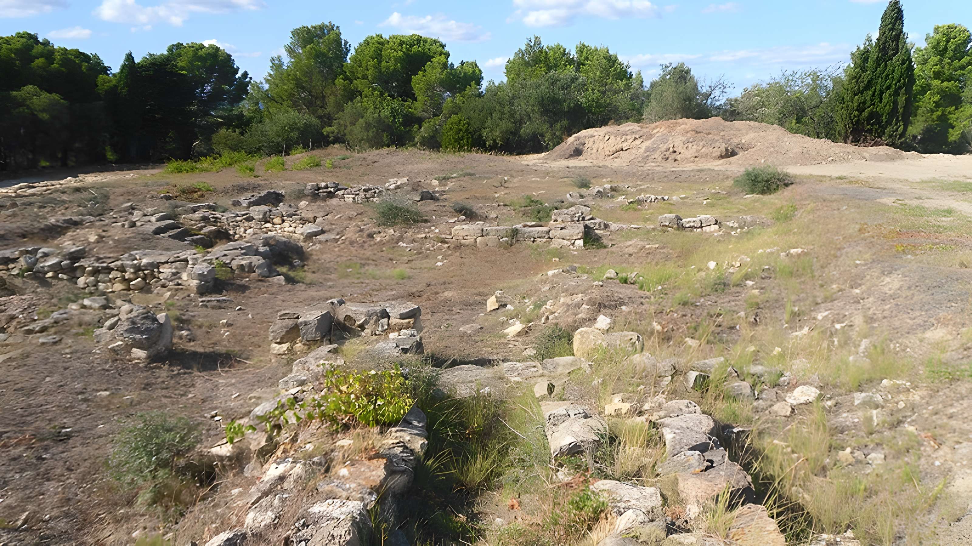 Vestiges de l'oppidum de Pech de Maho