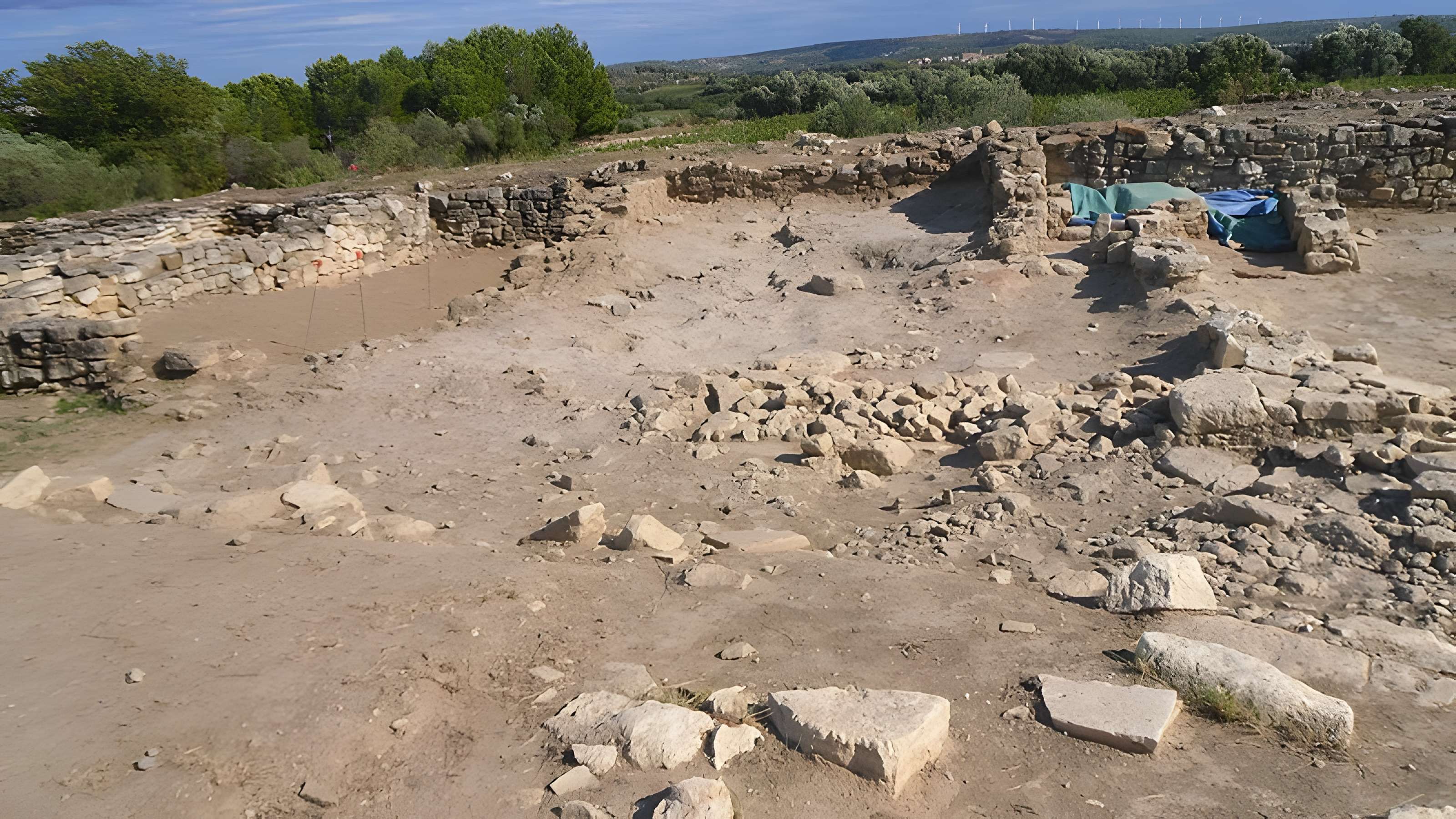 Vestiges de l'oppidum de Pech de Maho