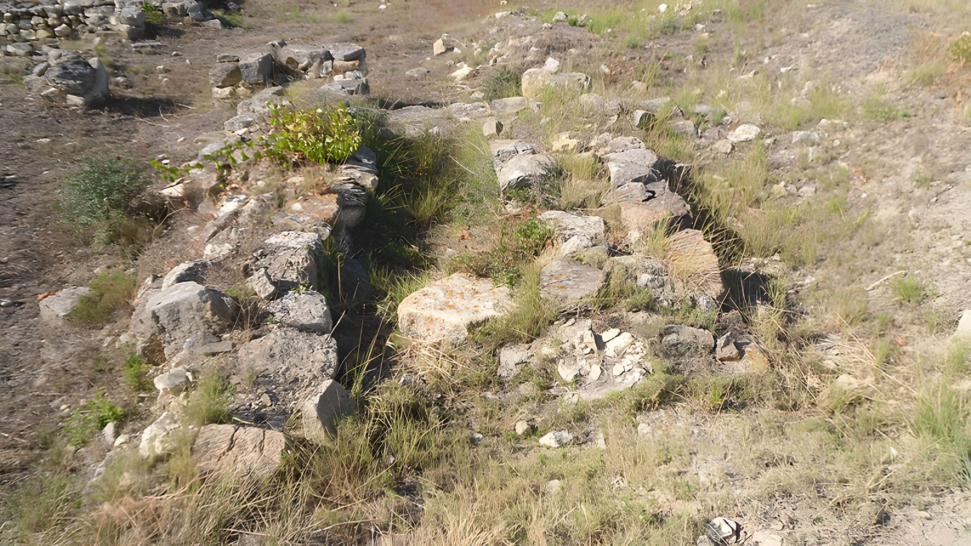 Vestiges de l'oppidum de Pech de Maho