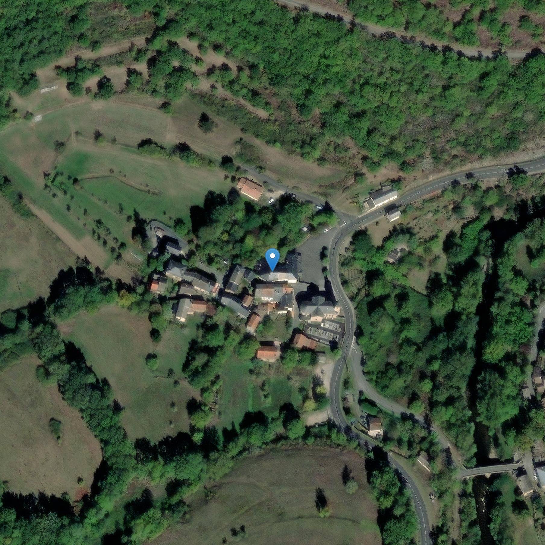 Photo de バラギエル城と呼ばれる家