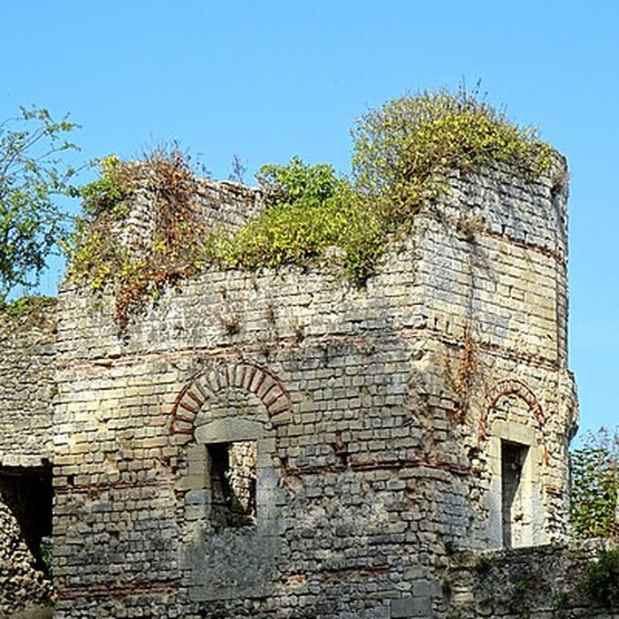 Photo de Château royal de Senlis et prieuré Saint-Maurice