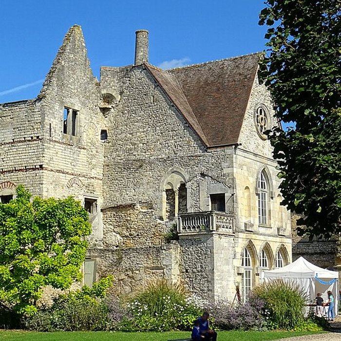 Photo de Château royal de Senlis et prieuré Saint-Maurice