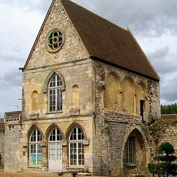 Château royal de Senlis et prieuré Saint-Maurice