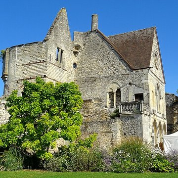 Château royal de Senlis et prieuré Saint-Maurice
