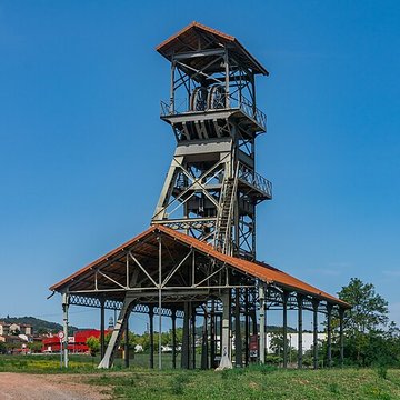 Chevalement du puits de mine de la Découverte