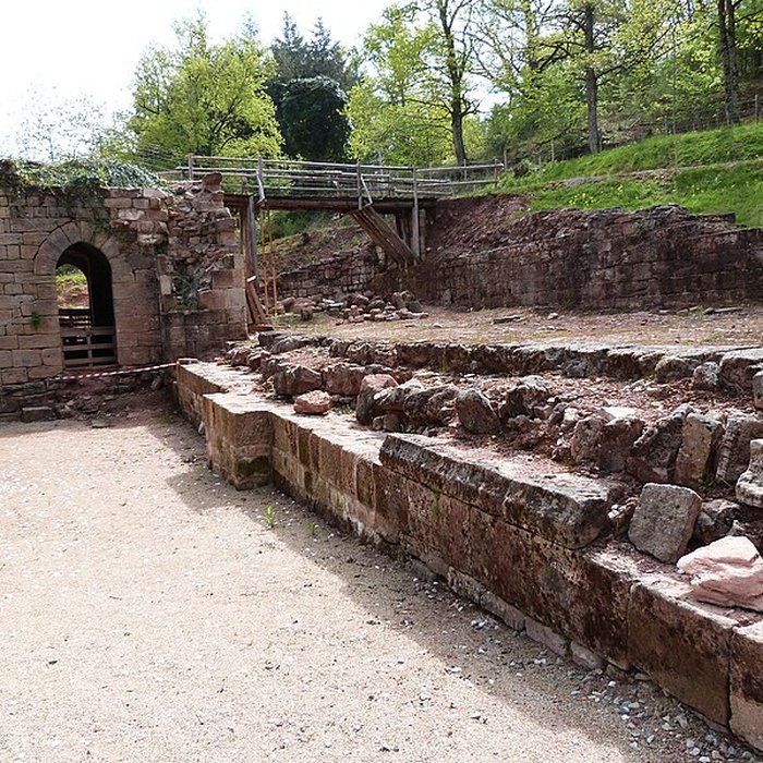 Photo de Ruines de lancien prieuré du Sauvage