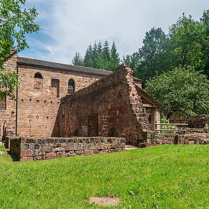 Photo de Ruines de lancien prieuré du Sauvage